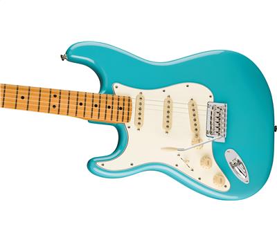Fender Player II Stratocaster® Left-Hand Maple Fingerboard Aquatone Blue3