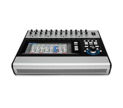 QSC TouchMix 30 Pro1